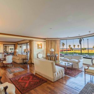 Venta Espectacular Apartamento 5 Dormitorios En Rambla De Punta Carretas