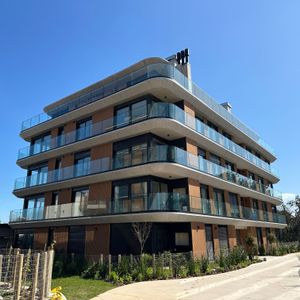 Venta De Apartamente De 3 Dormitorios En Costanera Village, Barra De Carrasco