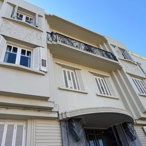 Venta De Apartamento De 2 Dormitorios Y Servicio Centro