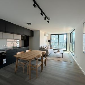 Venta De Apartamento De 1 Dormitorio Y Garaje, En Pocitos