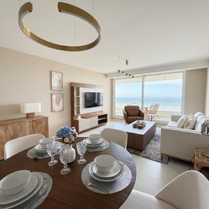 Venta Apartamento 2 Dormitorios En Suite, Parrilla Y Balcón En Poseidon Laguna