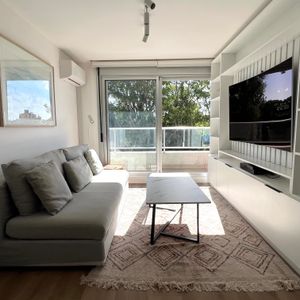 Venta Apartamento 2 Dormitorios Y Garaje Amoblado En Buceo
