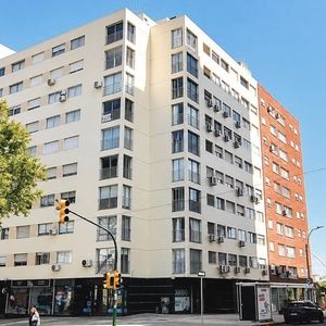 Venta Apartamento 2 Dormitorios 1 Baño Piso Alto Aguada
