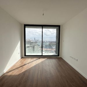 Alquiler De Apartamento De 1 Dormitorio A Estrenar En Centro, Vivo Life