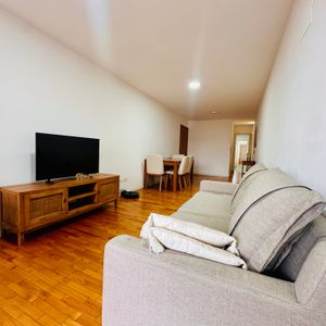 Alquiler De Apartamento De 2 Dormitorios Con Muebles, Punta Carretas