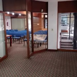 Local Comercial En Alquiler Ubicado En Centro