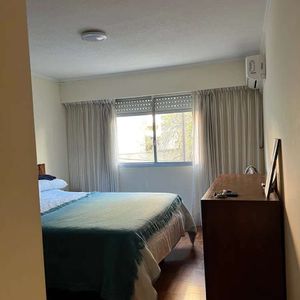 Apartamento En Venta C/ Cochera En Pocitos