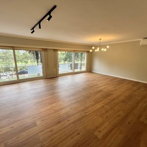 Venta Con Renta Apartamento 3 Dormitorios Y Garaje Golf