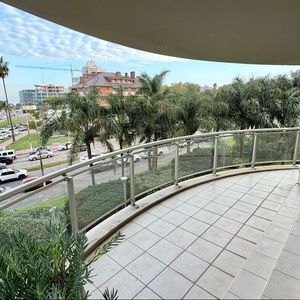 Venta Apartamento Torre Caelus 4 Dormitorios, 4 Garajes, Barbacoa, Parrillero, Piscina, Gimnasio Puerto Del Buceo