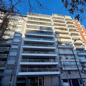 Alquiler Apartamento 2 Dormitorios Y Servicio, 2 Garajes Villa Biarritz