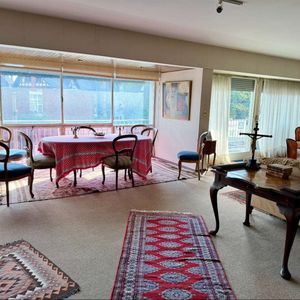 Venta Apartamento 3 Dormitorios, Estar, Servicio, Amplio,  Pocitos