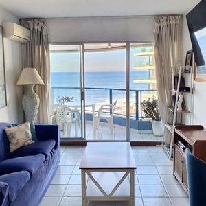 Apartamento Frente Al Mar, En Venta. Con Terraza Privada, En La Península, Punta Del Este!