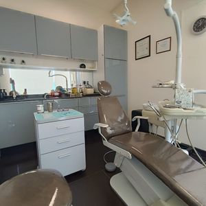 Alquilo Por Dia Consultorio Odontologico En Centro De Maldonado - Excelente Ubicación