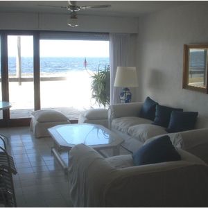 Apartamento De 3 Dormitorios Frente Al Mar En Venta Y Alquiler, Peninsula, Punta Del Este.