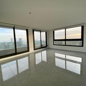 Alquiler Anual Apartamento 2 Dormitorios Con Servicios En Roosevelt, Punta Del Este