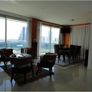 Apartamento En Brava, 3 Dormitorios *