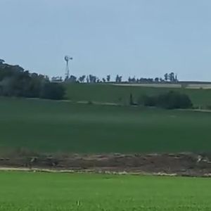 Excelente Ubicación, Campo Mixto A Poca Distancia De Mercedes, Todo Hecho A  Nuevo !