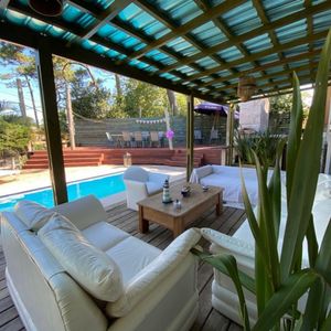 Vendo Casa De 4 Dormitorios Y Piscina, En San Rafael, Punta Del Este