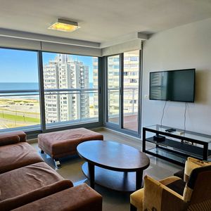 Venta De Apartamento A Estrenar De 2 Suites En Playa Brava Punta Del Este
