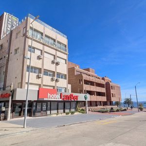 En Venta Hotel De 48 Habitaciones En Peninsula, Punta Del Este
