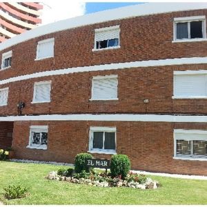 Apartamento En Brava, 1 Dormitorios *