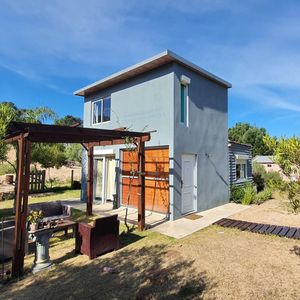 Casa Alquiler Anual, A Partir De Febrero, En Playa Chihuahua, Entorno Muy Tranquilo, Gran Terreno.