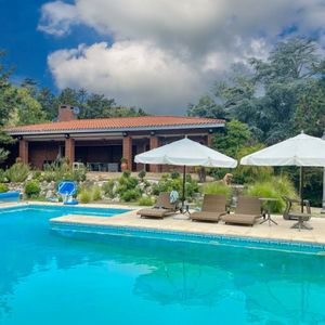 Venta De Casa En Solanas Punta Ballena 8 Dormitorios 8 Baños