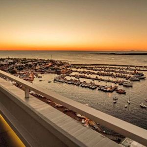 Vendo Apartamento 2 Dormitorios Con Vista Al Puerto En Peninsula, Punta Del Este