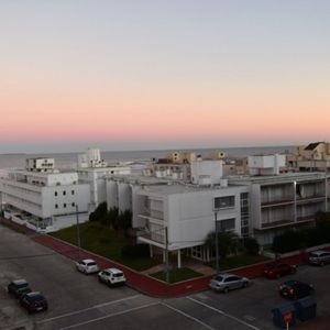 Funcional Apartamento En Venta Península, Punta Del Este