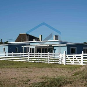 Casa En Venta En La Paloma