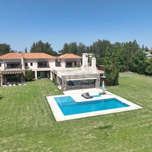 Espectacular Casa De 5 Suites En La Tahona