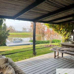 Casa En Venta En Lomas De La Tahona Con Vista Al Lago