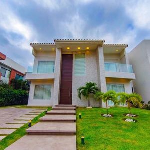 Casa Amoblada En Venta De 3 Suite En Condominio Santa Cruz De La Colina