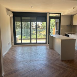 Alquiler Apartamento Barra De Carrasco 2 Dormitorios 1 Baño. Cochera