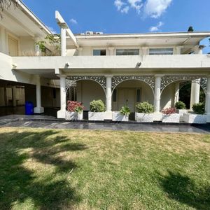 Mansion En Venta, Av. Melchor Pinto