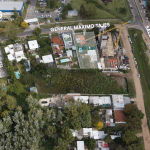 Venta De Terreno En Zona De Gran Crecimiento