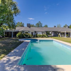 Venta De Casa De 4 Dormitorios En La Tahona, Canelones