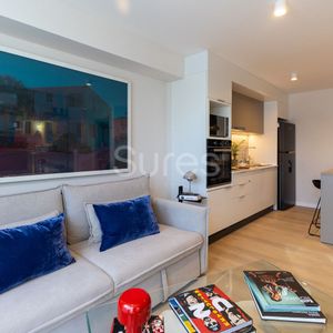 Alquiler Apartamento De 1 Dormitorio Con Patio Y Muebles, Punta Carretas, Oda