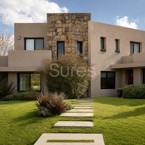 Venta De Casa De 4 Dormitorios, Carmel, Canelones