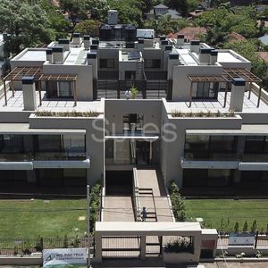 Alquiler Apartamento 3 Dormitorios En Carrasco. Disponible A Partir De Noviembre
