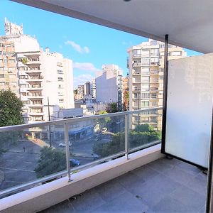 -apartamento 2 Dormitorios, Garage, Met Tres Cruces