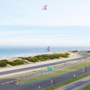 Venta De Apartamento De 3 Dormitorios Frente Al Mar En Edificio Tiburon En Punta Del Este