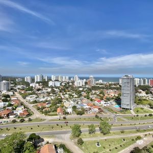 Venta Penthouse 3 Dormitorios En Edificio Miami Boulevard II Punta Del Este