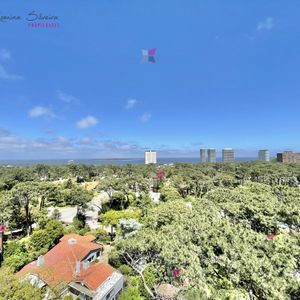 Venta De Apartamento De 1 Dormitorio En Piso Alto Con Vista Al Mar En Edificio Ocean Drive Country