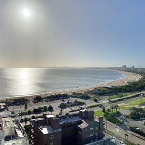 Playa Mansa 3 Dormitorios  Al Frente