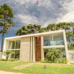 Venta Casa A Estrenar 4 Dormitorios + Dependencia Barrio Privado Boulevard Park