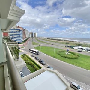 Venta De Apartamento 3 Dormitorios 3 Baños Imperiale I