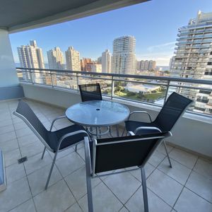 Alquiler Temporario Apartamento De 2 Dormitorios Edificio Forest Tower II