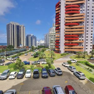Apartamento De 2 Dormitorios En Venta En Torre Marina I
