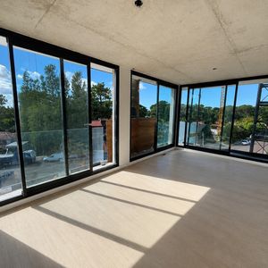 Apartamento En Venta De 1 Dormitorio En Mansa Tower Punta Del Este.